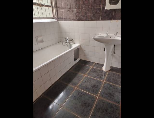 2 BEDROOM FLAT FOR SALE IN SURAYAVILLE